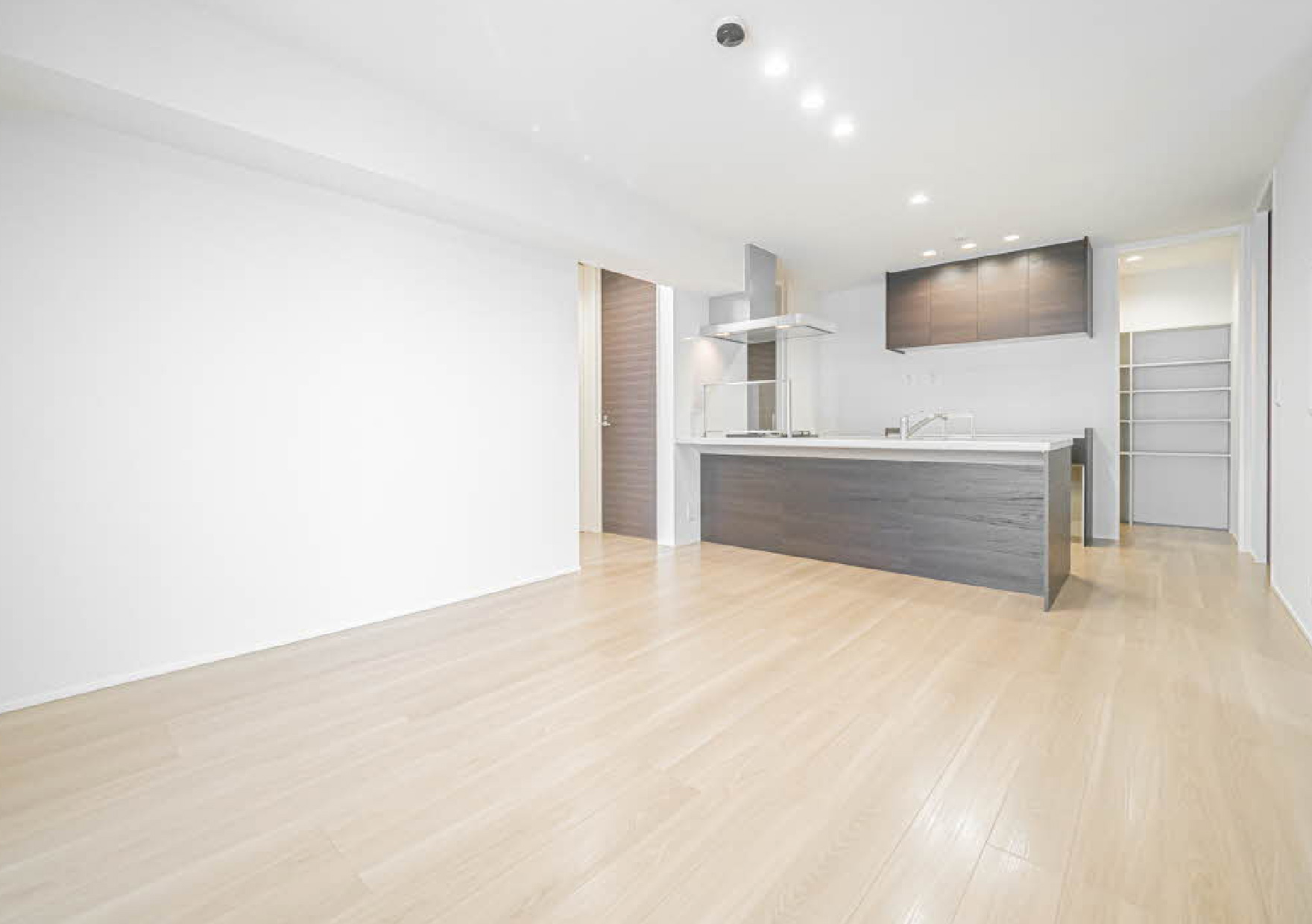 シャトードール プレミア0402号室の内装写真